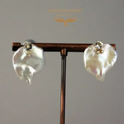 Quartz-WaterSeaPearl-K18Earrings K18ピアス|炭水真珠 水晶 モアサナイト